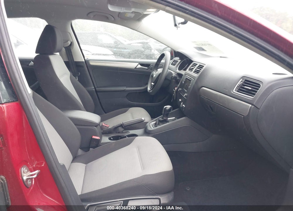 2017 VOLKSWAGEN JETTA 1.4T S VIN: 3VW2B7AJ2HM402501