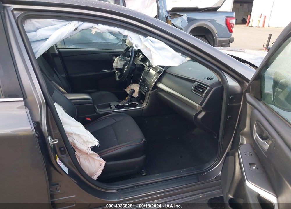 2017 TOYOTA CAMRY SE VIN: 4T1BF1FK5HU805286