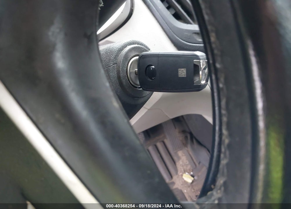 2011 CHEVROLET EQUINOX LS VIN: 2GNALBEC9B1243654