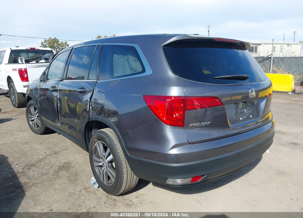 2017 HONDA PILOT EX-L VIN: 5FNYF5H52HB021556