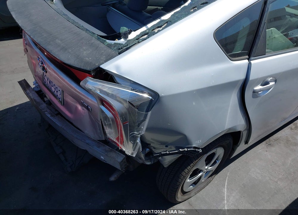 2013 TOYOTA PRIUS THREE VIN: JTDKN3DU3D0337423