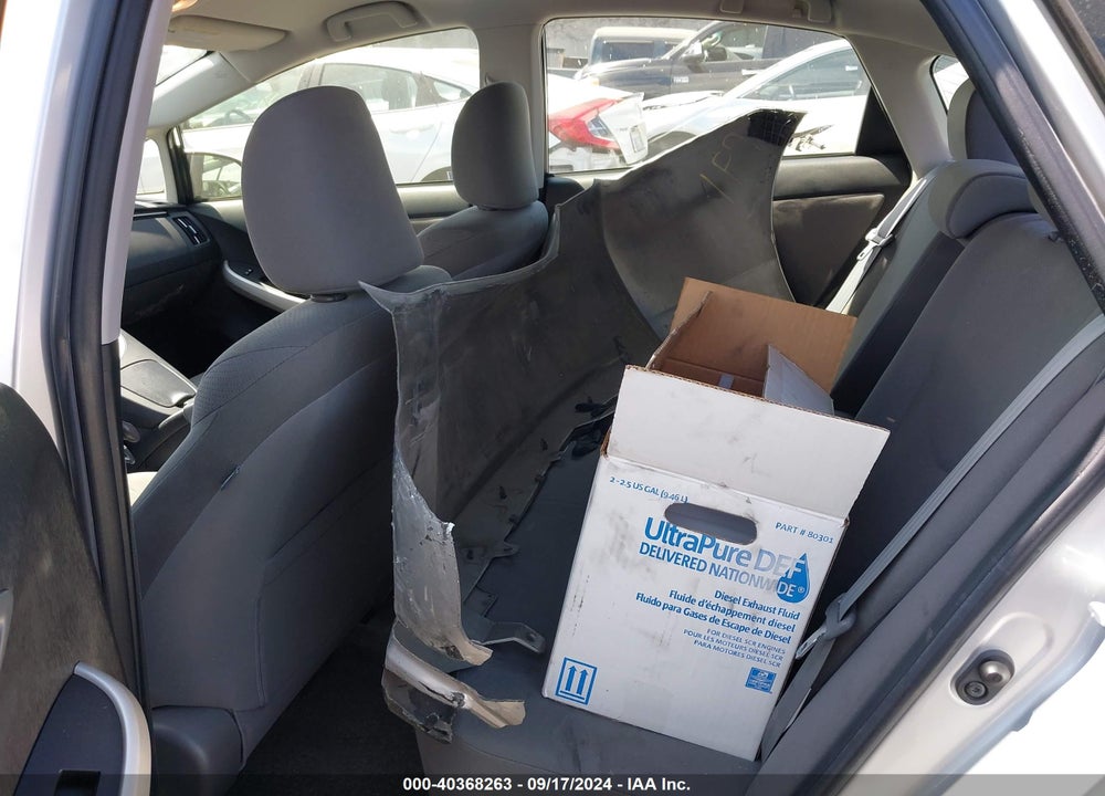 2013 TOYOTA PRIUS THREE VIN: JTDKN3DU3D0337423