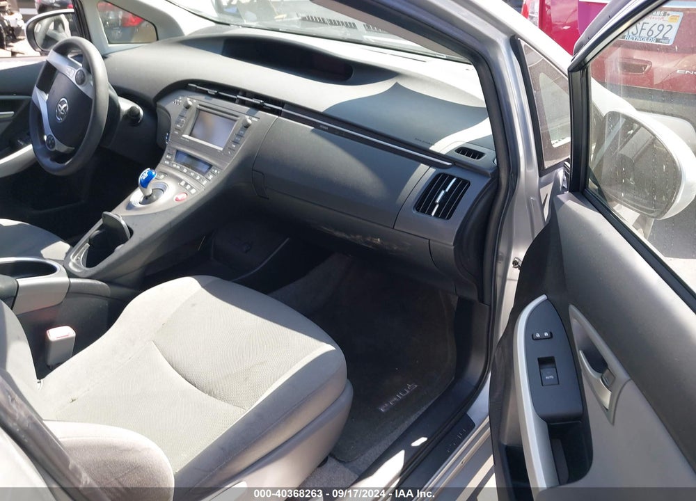 2013 TOYOTA PRIUS THREE VIN: JTDKN3DU3D0337423