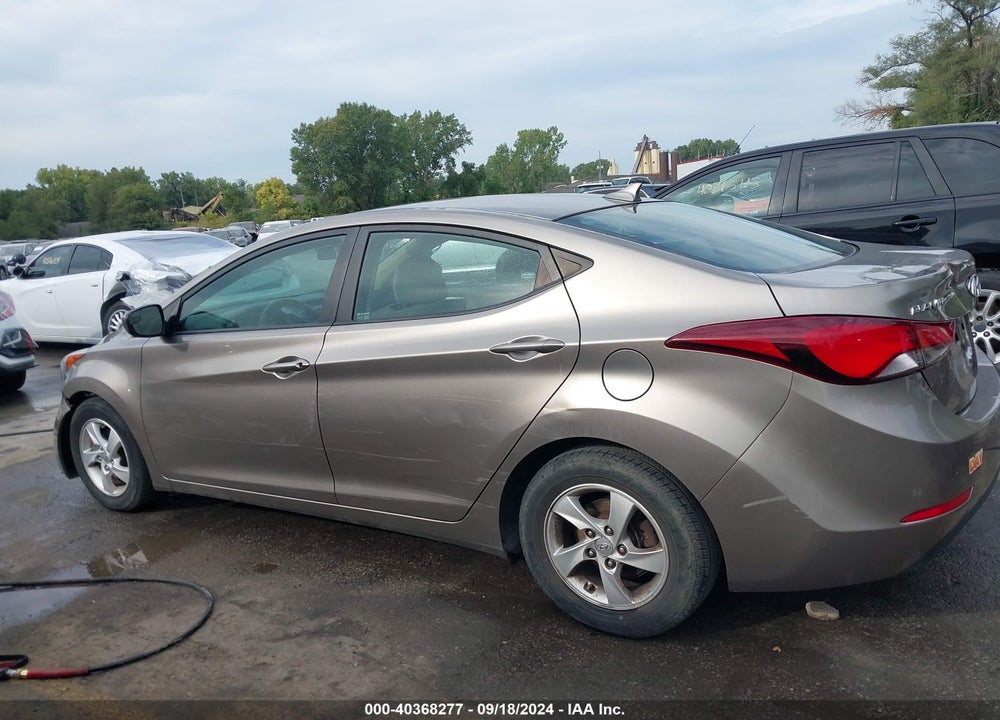 2014 HYUNDAI ELANTRA SE VIN: 5NPDH4AE7EH527524