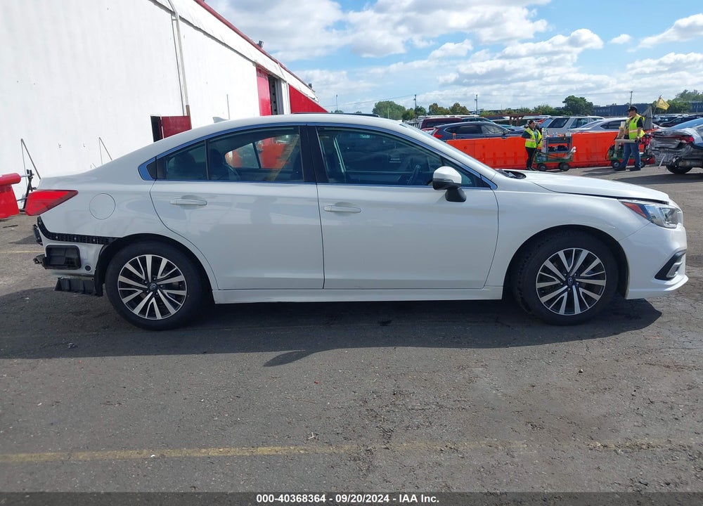 2018 SUBARU LEGACY PREMIUM VIN: 4S3BNAF67J3042886