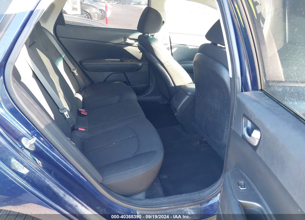 2019 KIA OPTIMA LX VIN: 5XXGT4L34KG344869