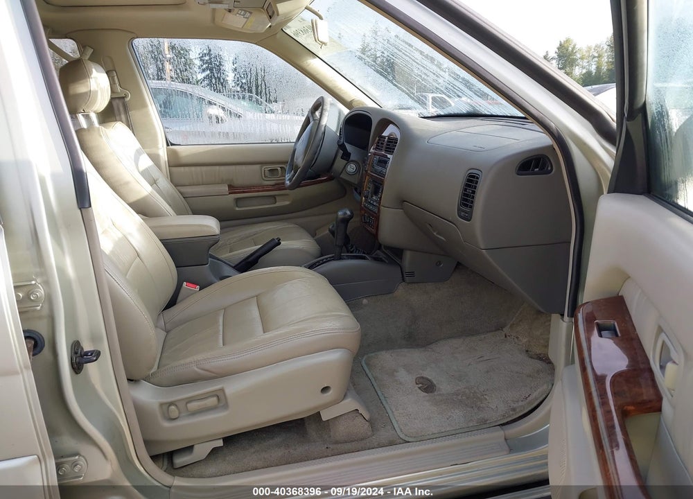 1998 INFINITI QX4 VIN: JNRAR05Y6WW034734
