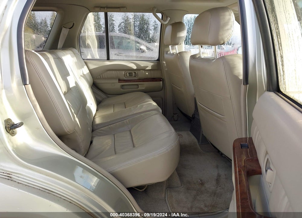 1998 INFINITI QX4 VIN: JNRAR05Y6WW034734