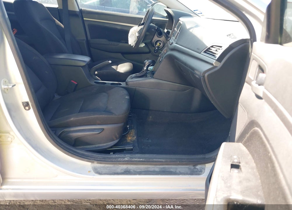 2018 HYUNDAI ELANTRA SEL VIN: KMHD84LF5JU679111
