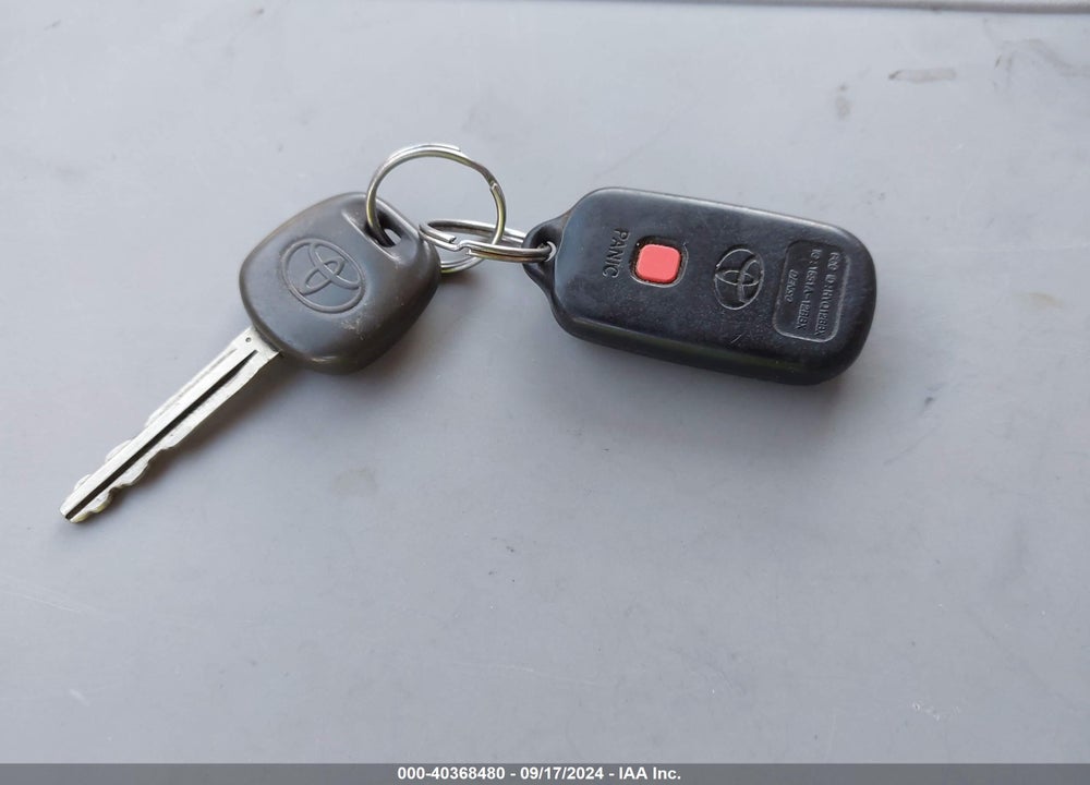 2004 TOYOTA 4RUNNER SR5 V6 VIN: JTEBU14R448015566
