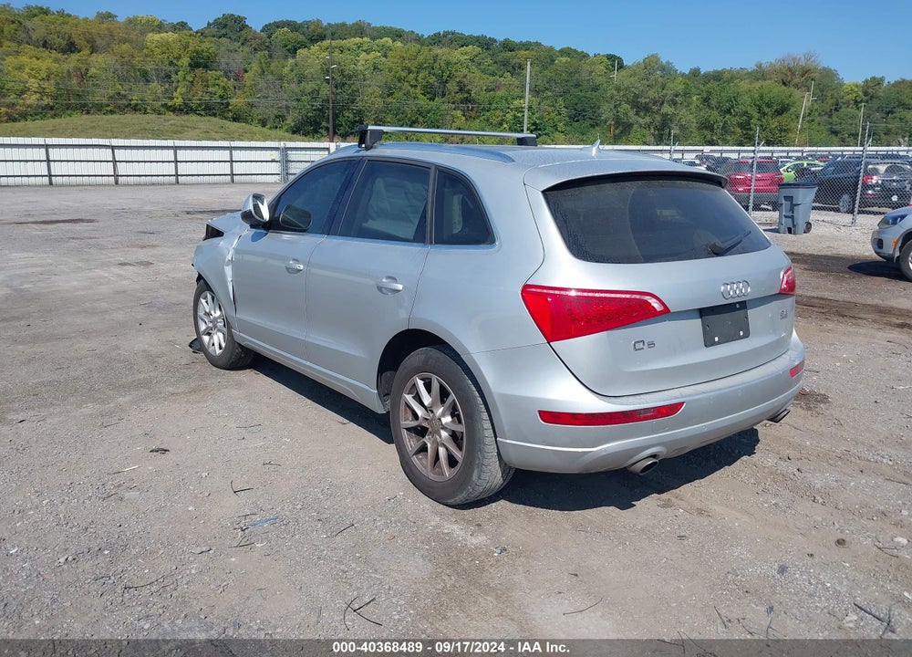 2010 AUDI Q5 3.2 PREMIUM VIN: WA1LKAFP9AA106082