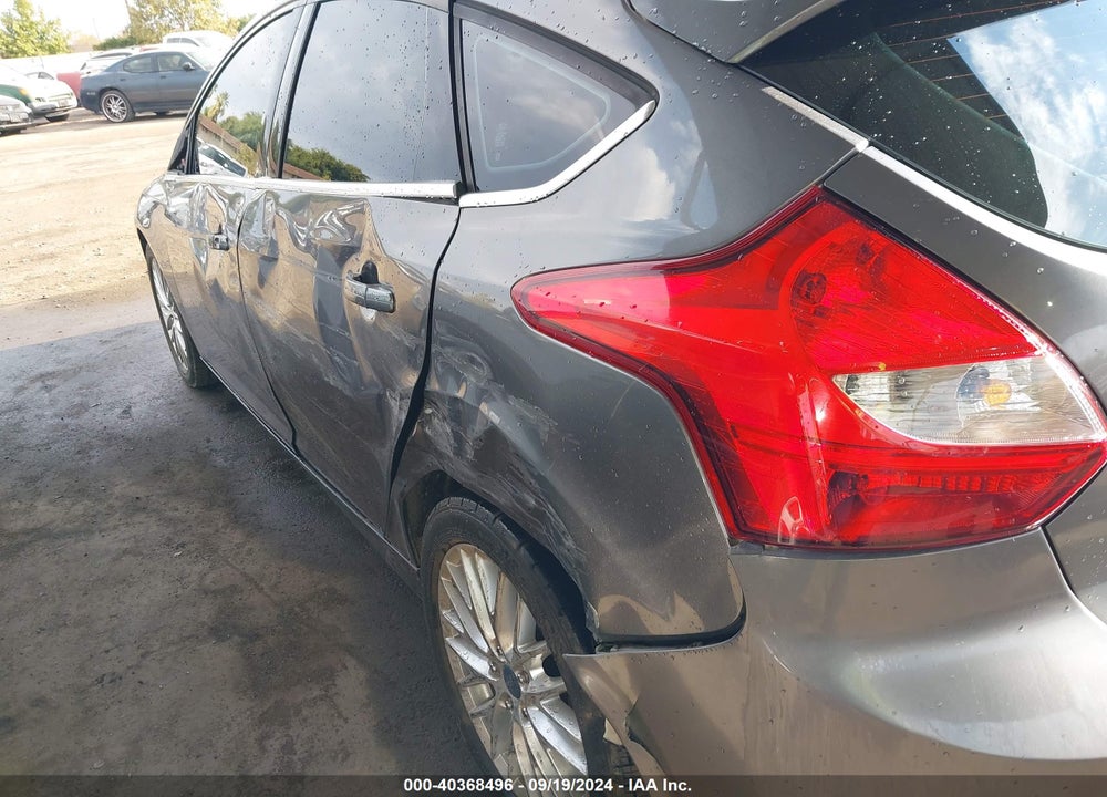 2013 FORD FOCUS TITANIUM VIN: 1FADP3N27DL133678