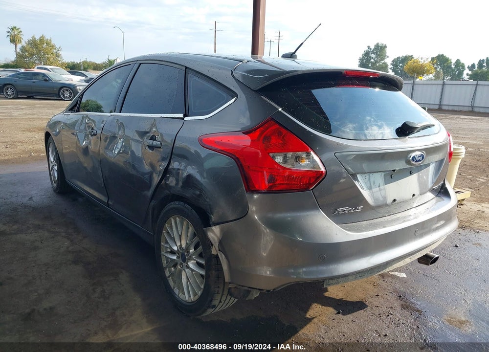 2013 FORD FOCUS TITANIUM VIN: 1FADP3N27DL133678