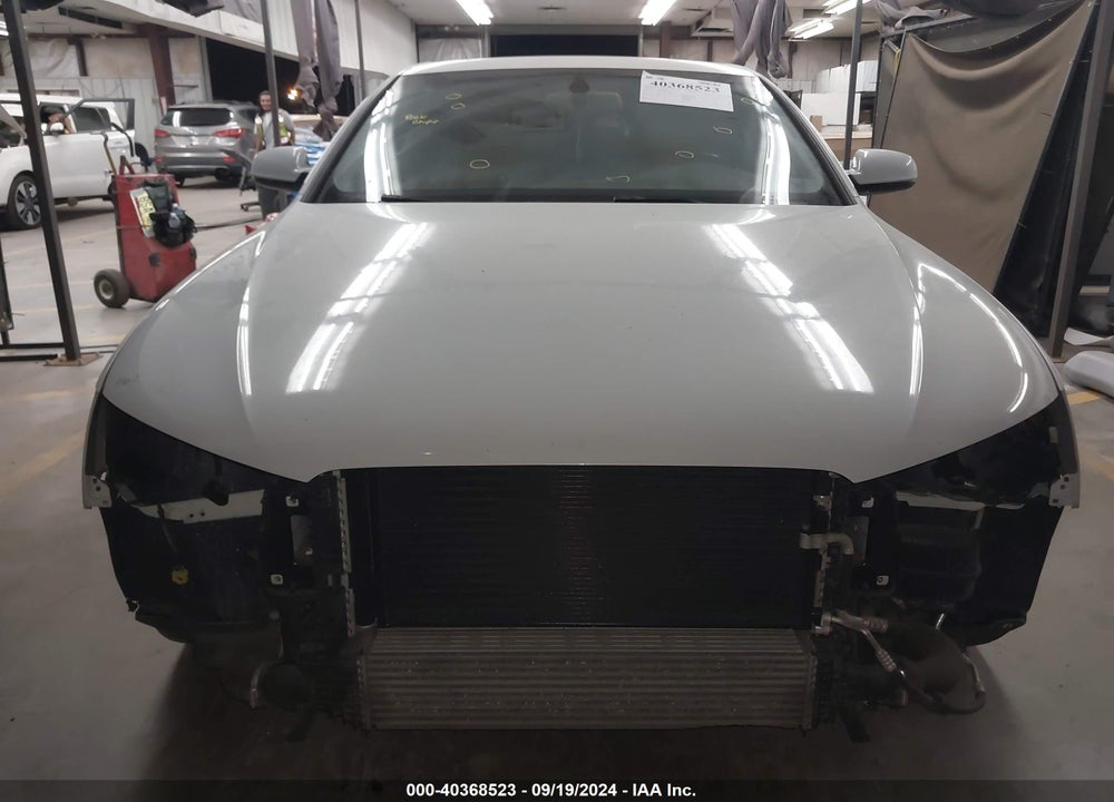 2016 AUDI A4 2.0T PREMIUM VIN: WAUAFAFL2GN003812