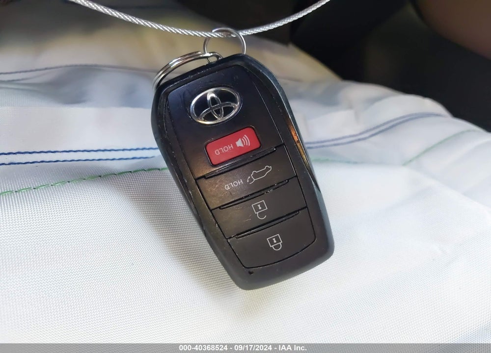 2024 TOYOTA GRAND HIGHLANDER HYBRID PLATINUM MAX VIN: 5TDADAB50RS004695