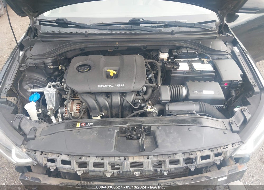 2018 HYUNDAI ELANTRA SE VIN: KMHD74LF4JU442645
