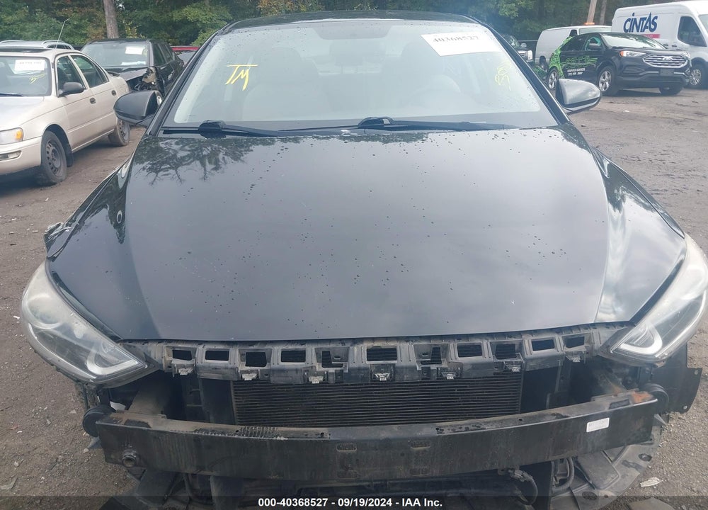 2018 HYUNDAI ELANTRA SE VIN: KMHD74LF4JU442645
