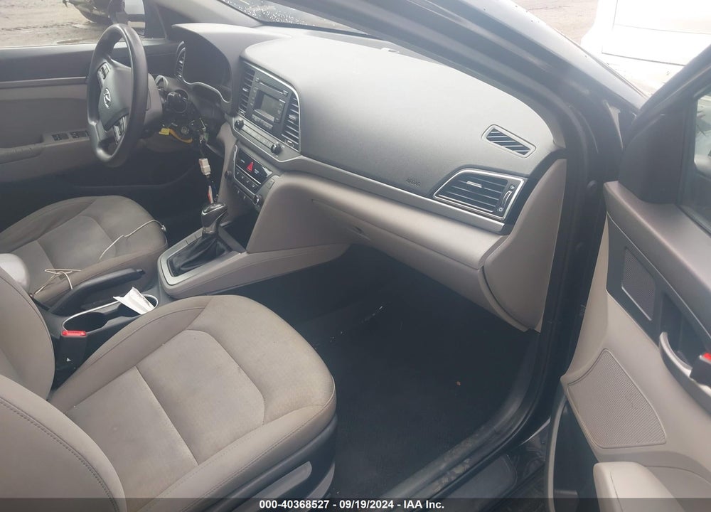 2018 HYUNDAI ELANTRA SE VIN: KMHD74LF4JU442645