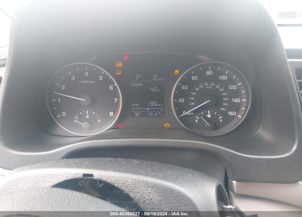 2018 HYUNDAI ELANTRA SE VIN: KMHD74LF4JU442645