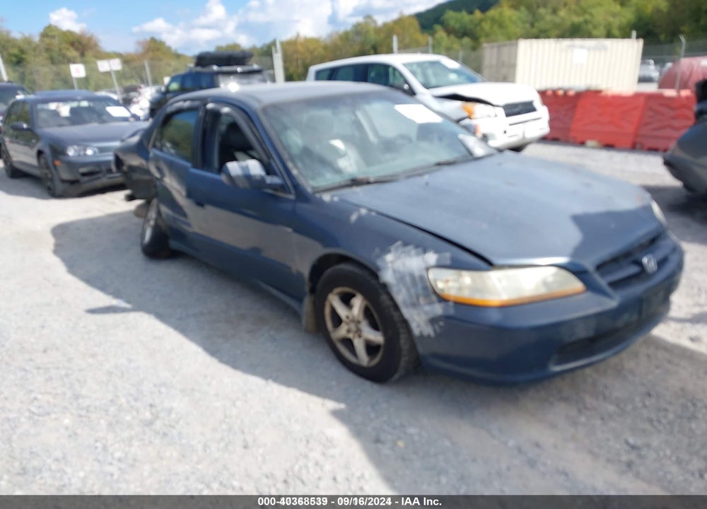 1999 HONDA ACCORD EX VIN: 1HGCG5657XA059402