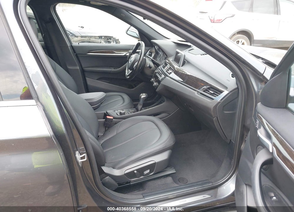 2017 BMW X1 SDRIVE28I VIN: WBXHU7C37H5H38484