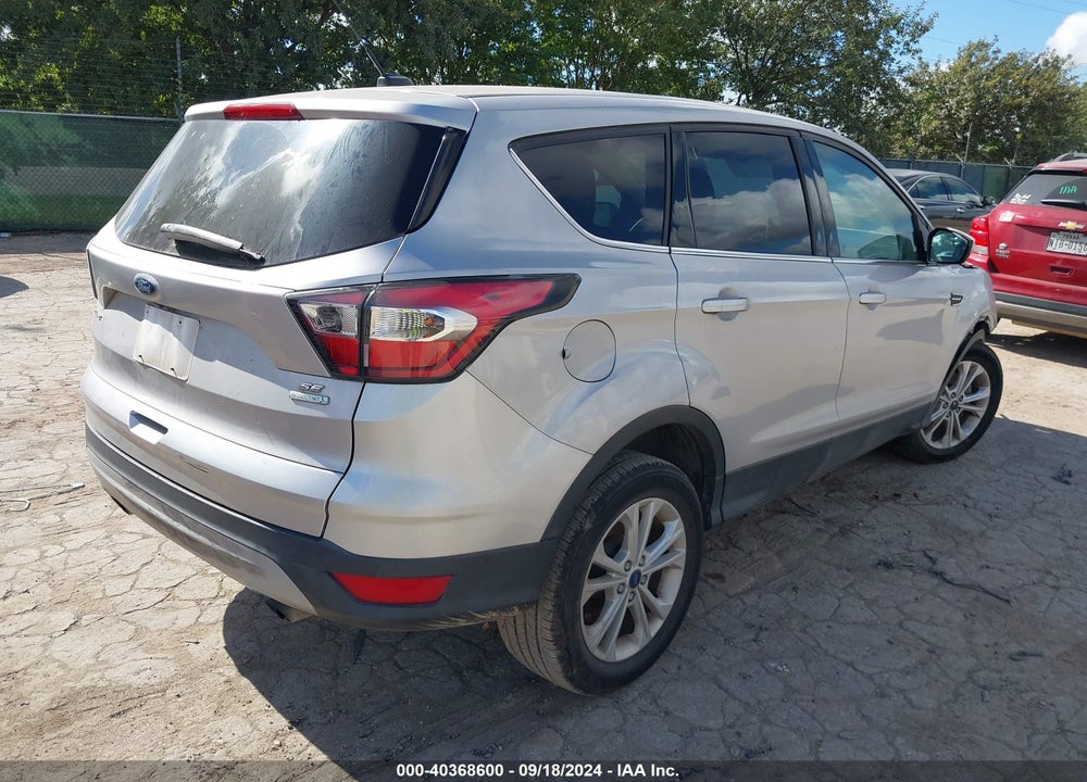 2017 FORD ESCAPE SE VIN: 1FMCU0G9XHUB05442