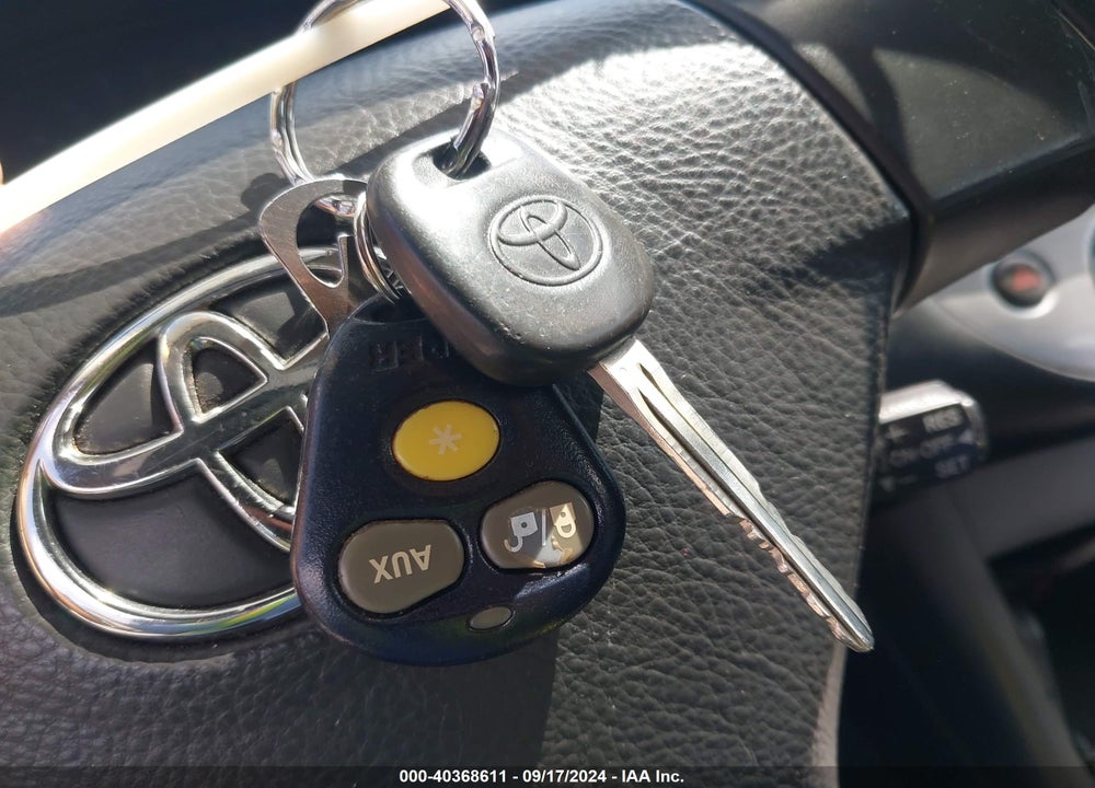 2005 TOYOTA CAMRY SE V6 VIN: 4T1BA32K25U042204