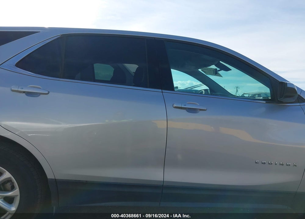 2018 CHEVROLET EQUINOX LT VIN: 2GNAXJEV1J6307381