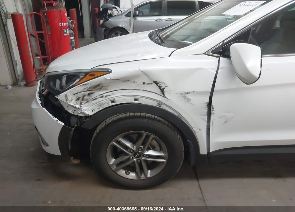 2017 HYUNDAI SANTA FE SPORT 2.4L VIN: 5XYZU3LB7HG418409