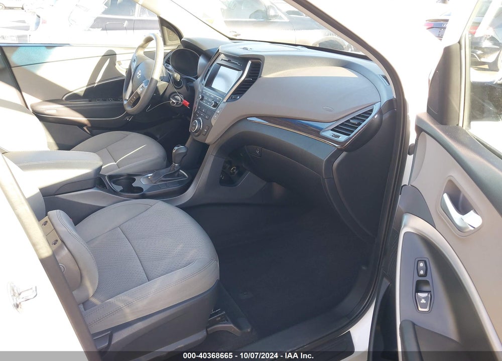2017 HYUNDAI SANTA FE SPORT 2.4L VIN: 5XYZU3LB7HG418409