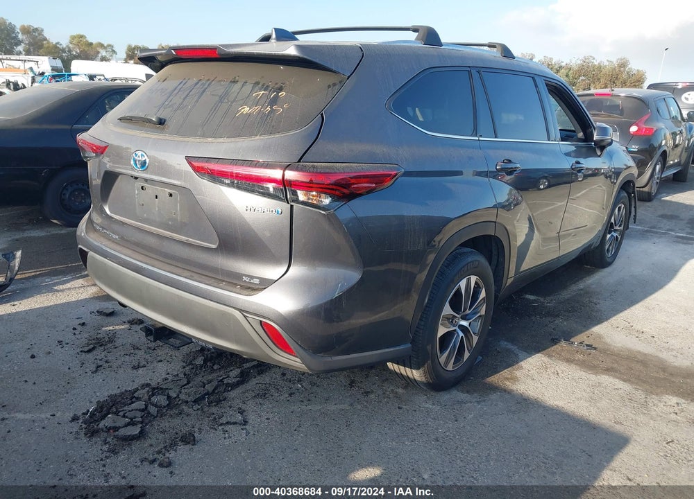 2021 TOYOTA HIGHLANDER HYBRID XLE VIN: 5TDGARAHXMS504465