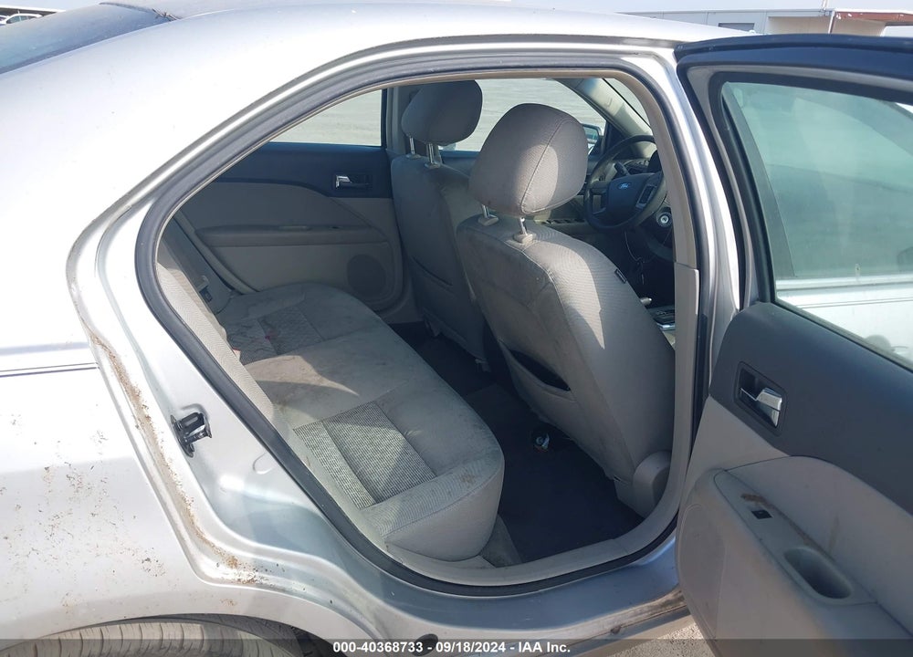 2011 FORD FUSION SE VIN: 3FAHP0HA9BR260188