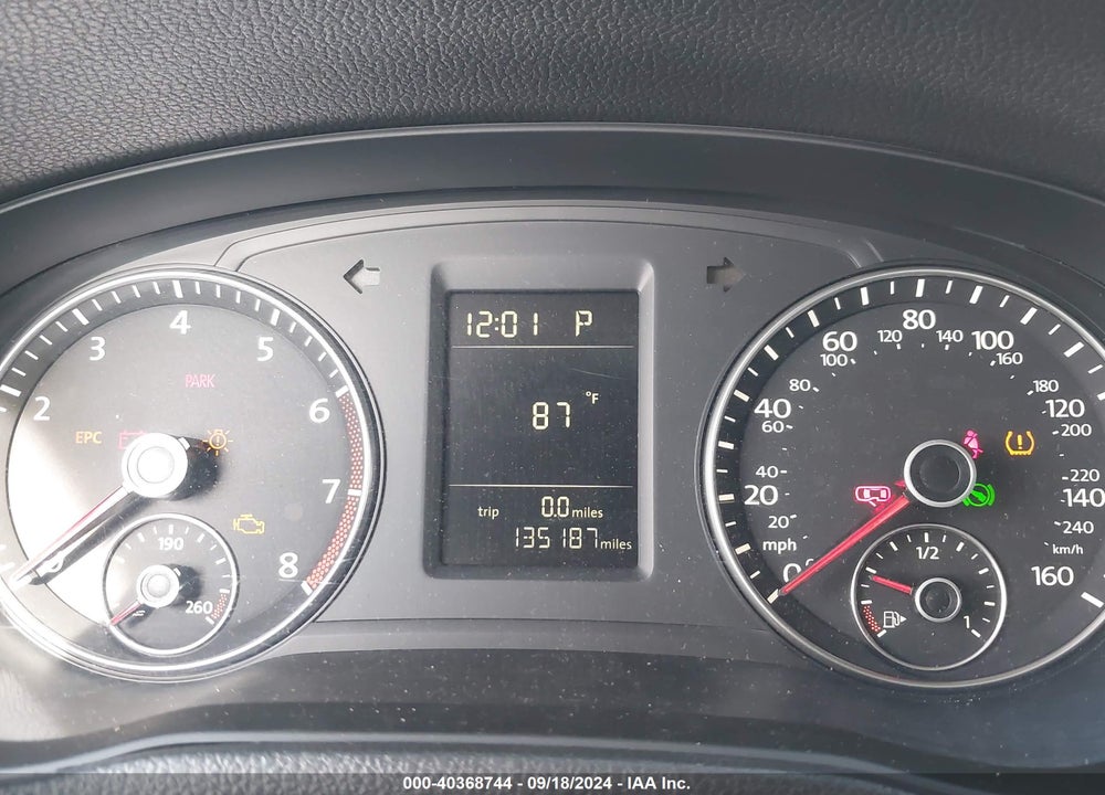 2013 VOLKSWAGEN PASSAT 2.5L S VIN: 1VWAP7A32DC053088