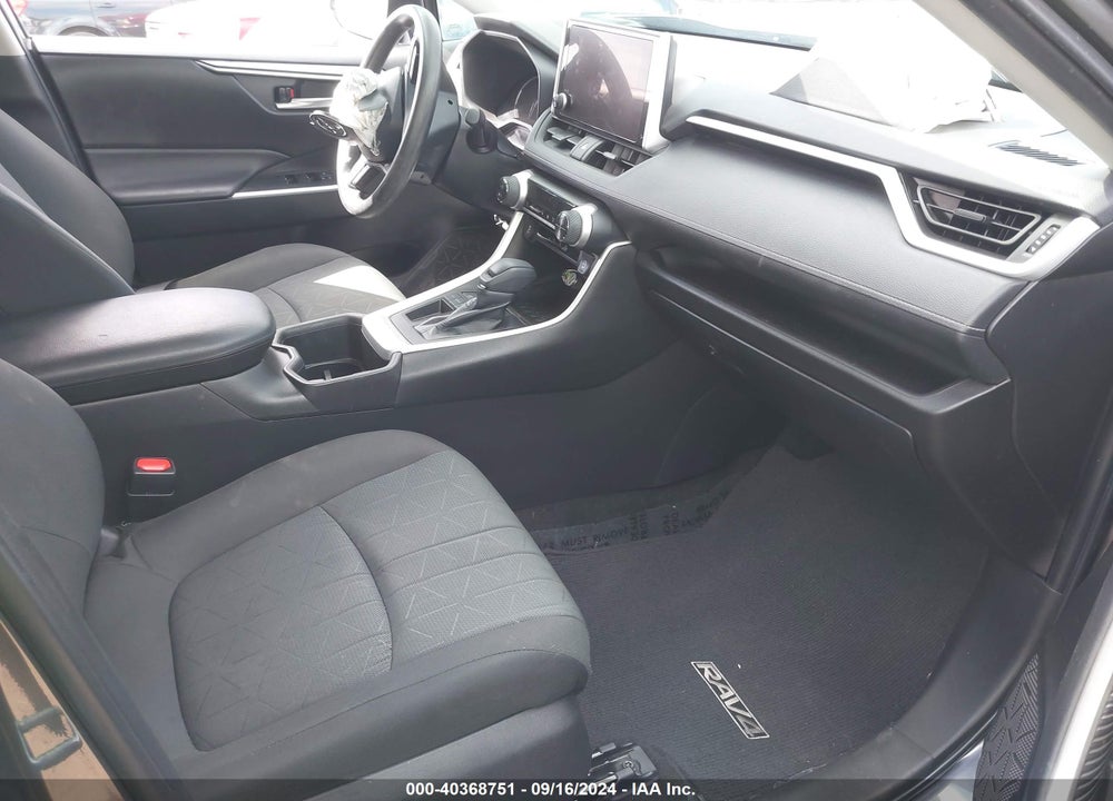 2023 TOYOTA RAV4 XLE VIN: 2T3W1RFV2PC240902
