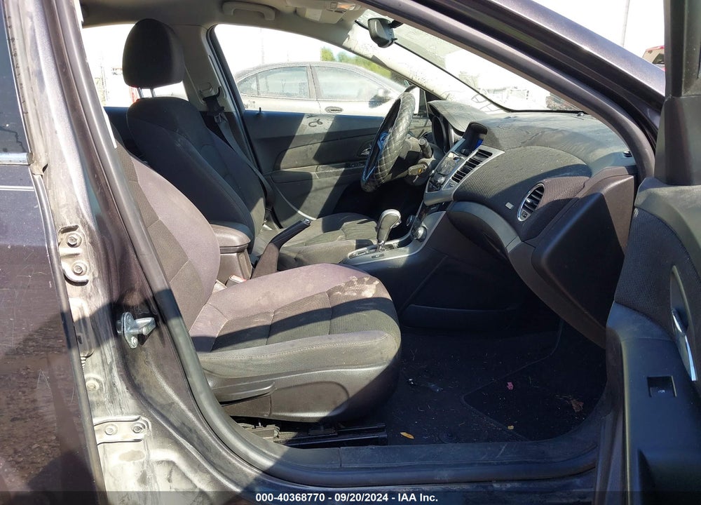 2014 CHEVROLET CRUZE 1LT AUTO VIN: 1G1PC5SB6E7156911