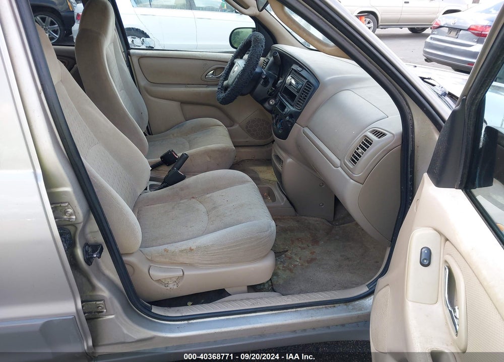 2001 MAZDA TRIBUTE DX V6 VIN: 4F2YU06181KM16553