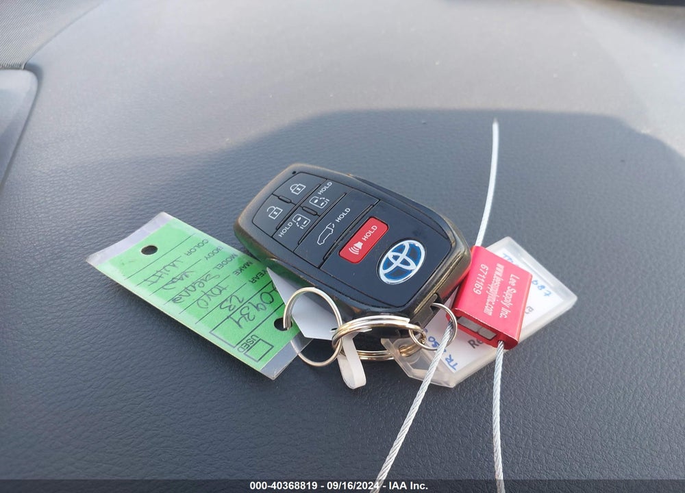 2023 TOYOTA SIENNA XSE VIN: 5TDDSKFC1PS079131