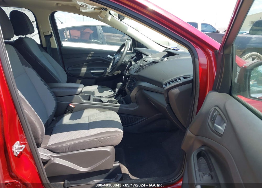 2017 FORD ESCAPE SE VIN: 1FMCU0GD7HUB14457