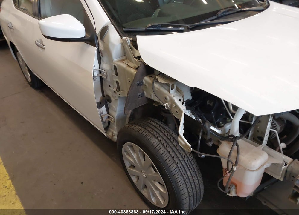 2018 NISSAN VERSA 1.6 SV VIN: 3N1CN7AP3JL823046