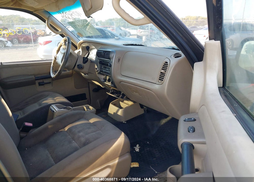 2005 FORD EXPLORER SPORT TRAC ADRENALIN/XLS/XLT VIN: 1FMZU67K25UA29968