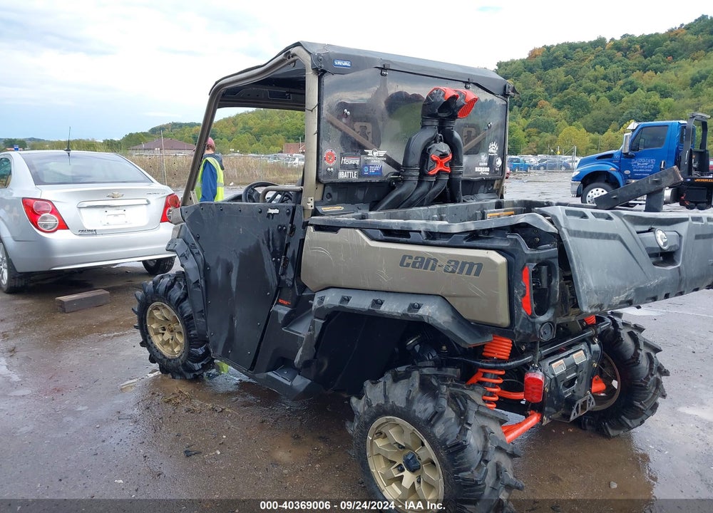 2022 CAN-AM DEFENDER X MR HD10 VIN: 3JBUWAX45NK001565