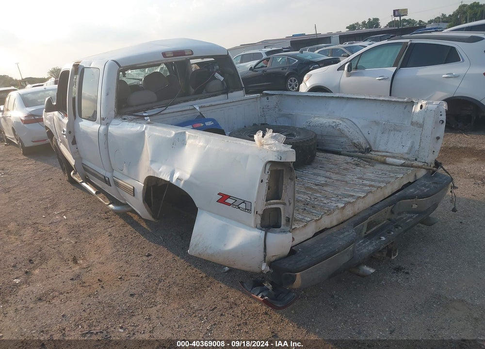 2000 CHEVROLET SILVERADO 1500 LT VIN: 1GCEK19T0YE343439