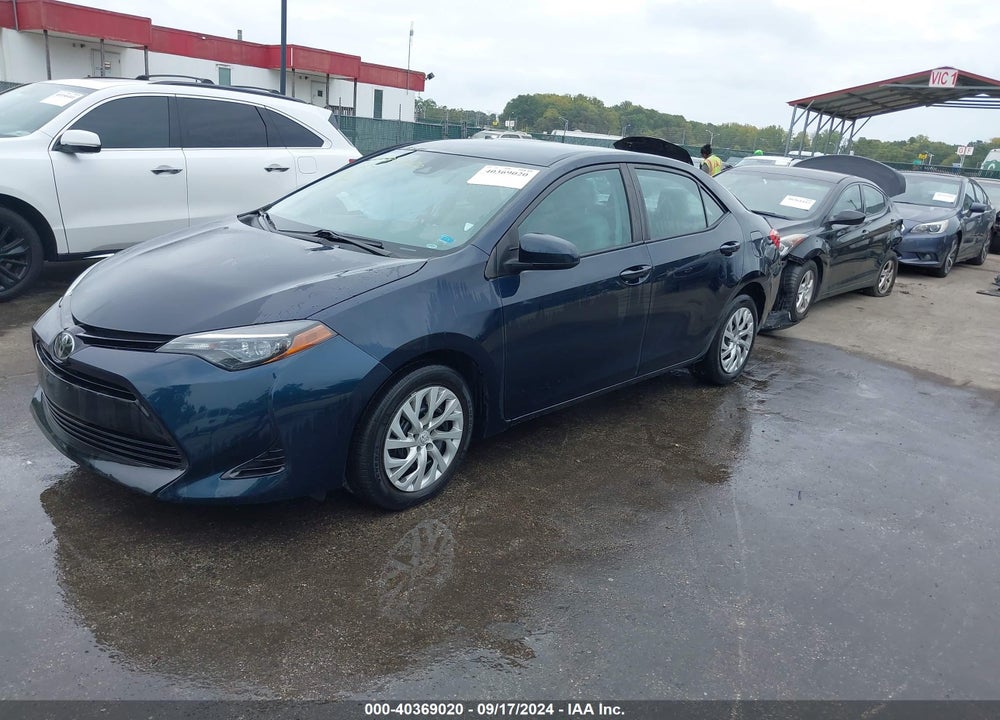 2018 TOYOTA COROLLA LE VIN: 2T1BURHE7JC080843