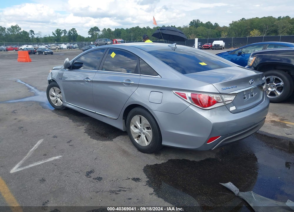 2015 HYUNDAI SONATA HYBRID VIN: KMHEC4A43FA134392