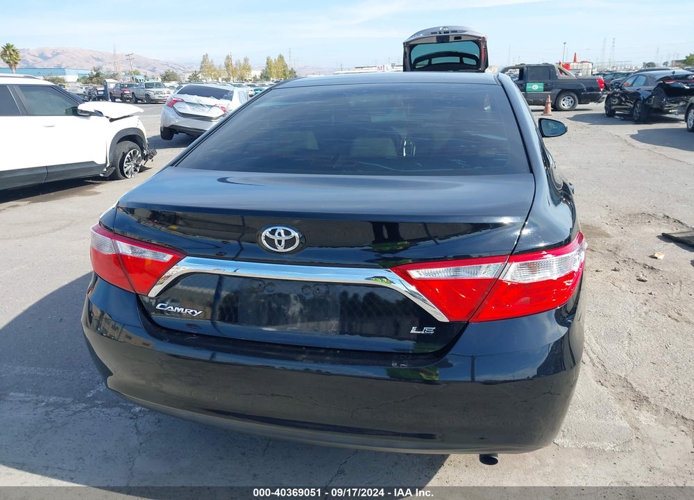2017 TOYOTA CAMRY LE VIN: 4T1BF1FK5HU668737