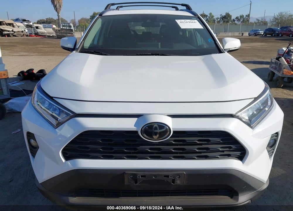 2019 TOYOTA RAV4 XLE VIN: 2T3W1RFV7KW029802