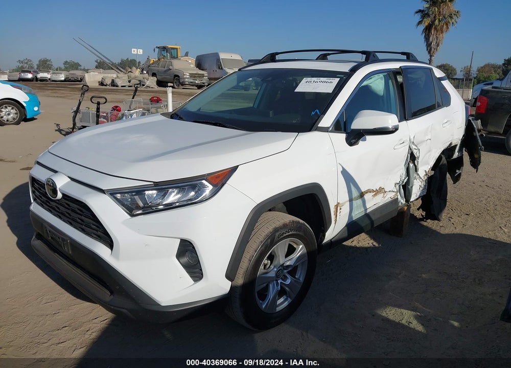 2019 TOYOTA RAV4 XLE VIN: 2T3W1RFV7KW029802