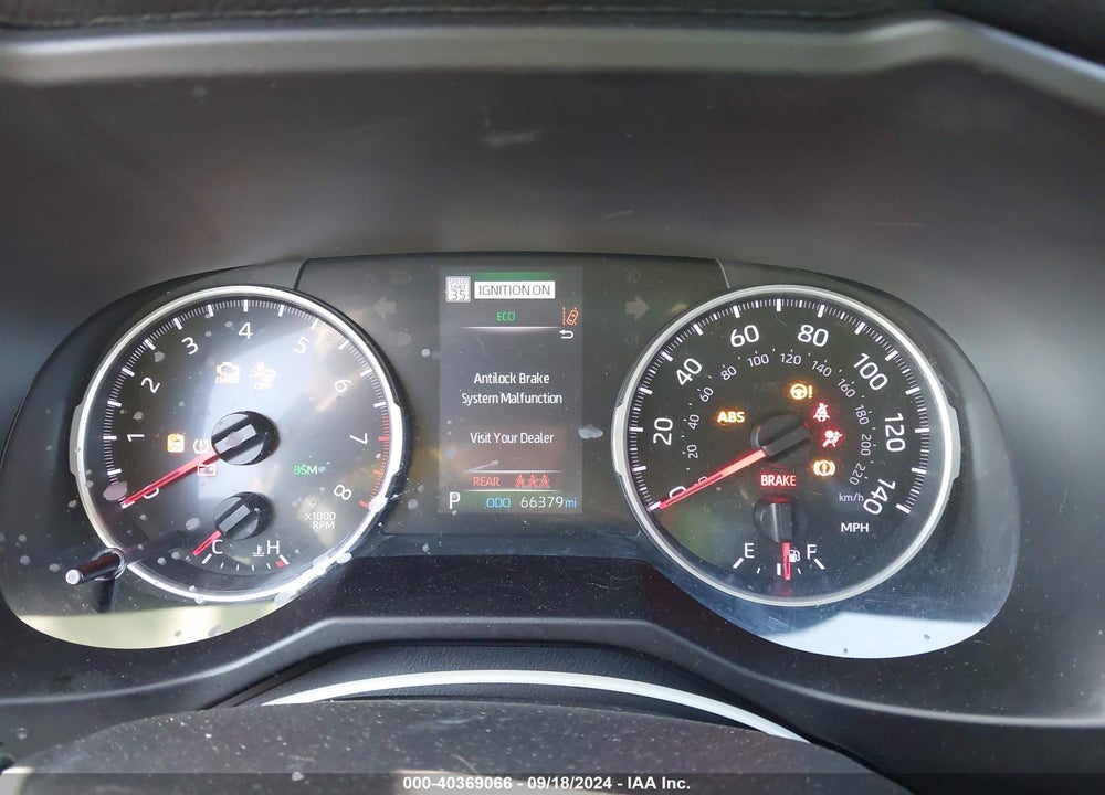 2019 TOYOTA RAV4 XLE VIN: 2T3W1RFV7KW029802