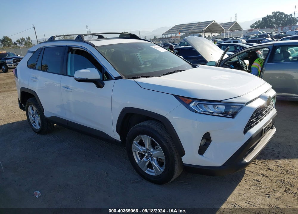 2019 TOYOTA RAV4 XLE VIN: 2T3W1RFV7KW029802