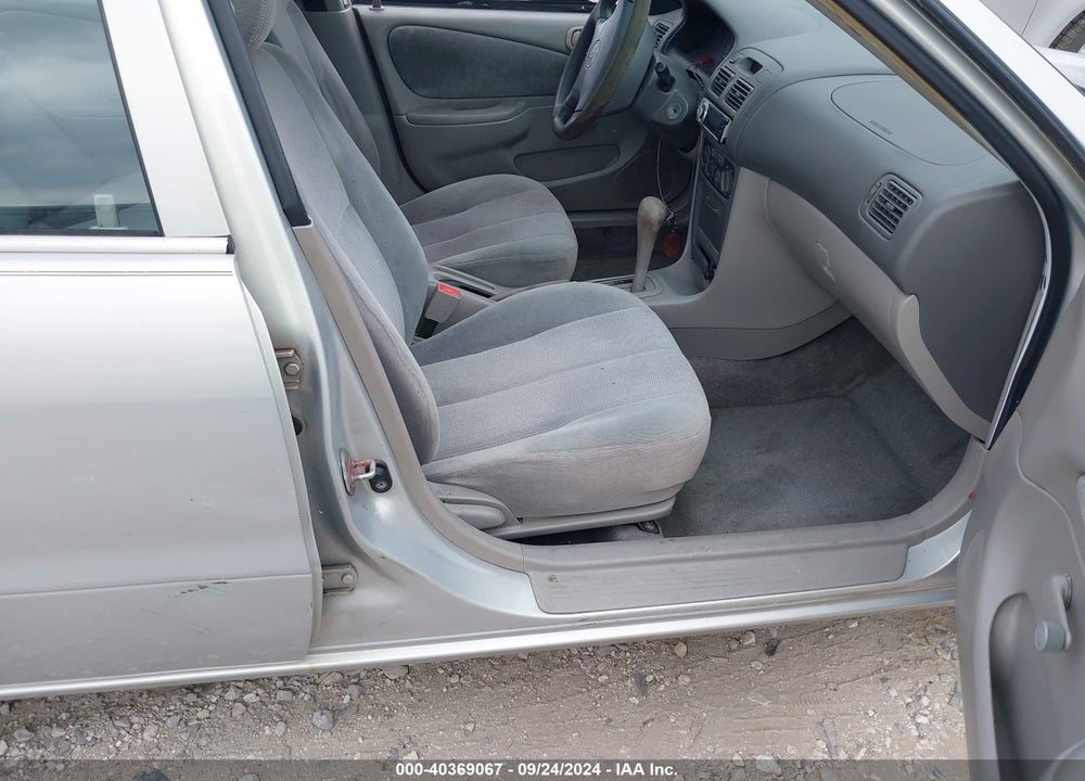 2001 TOYOTA COROLLA CE VIN: 2T1BR12E41C396714